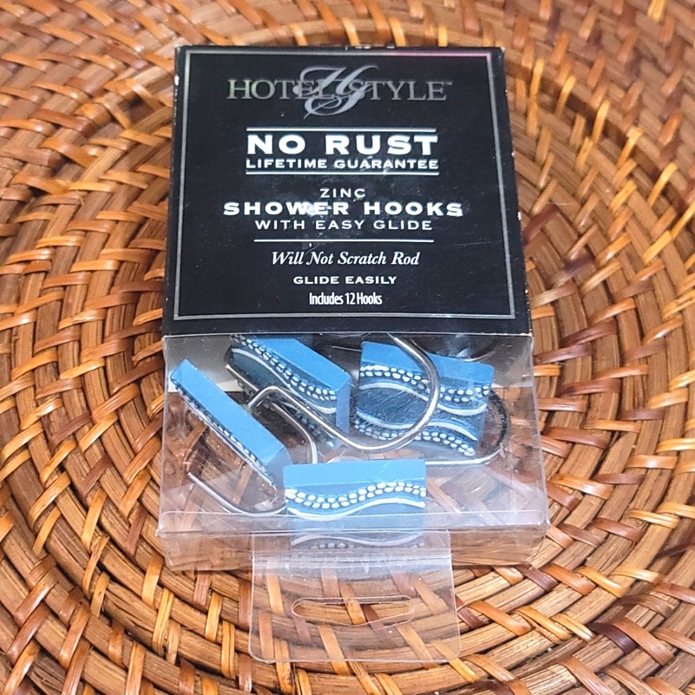 Hotel style shower hooks